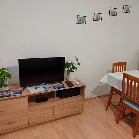 Apartment Landeka Primosten Exterior photo